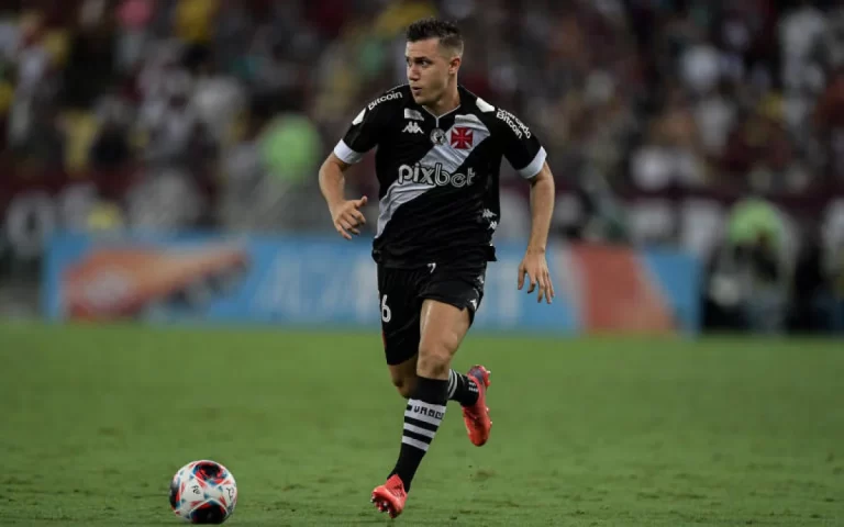 Lucas Piton sofre lesão