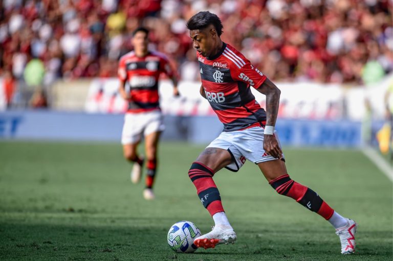 Bruno Henrique em ação pelo Flamengo