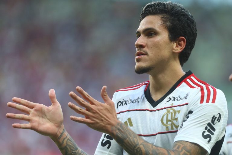 Pedro em ação pelo Flamengo