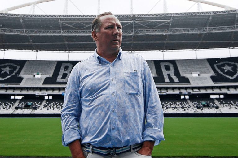 John Textor em ação pelo Botafogo