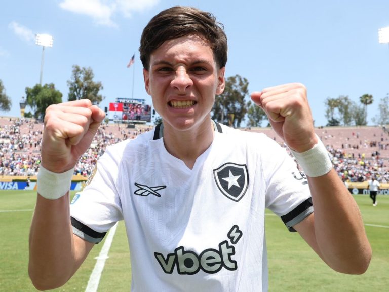 Álvaro Montoro será desfalque do Botafogo em momento decisivo; saiba detalhes