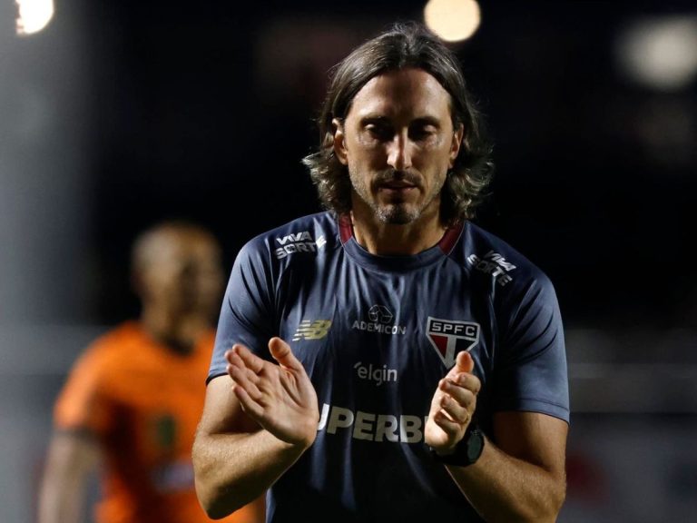Salário, multa e tempo de contrato: veja quanto Luís Zubeldía vai ganhar no Fluminense