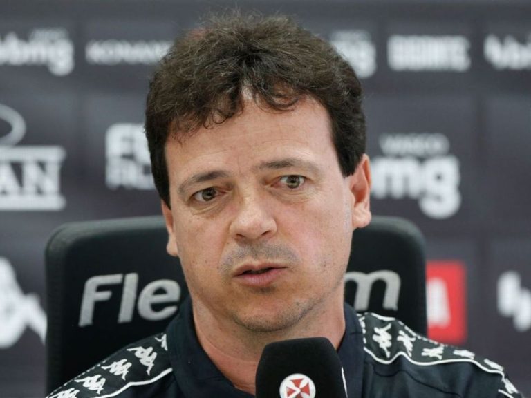 Fernando Diniz celebra classificação do Vasco na Copa do Brasil: "Muito justa"