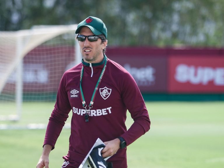 Luis Zubeldía lamenta empate do Fluminense contra o Sport: "É difícil"