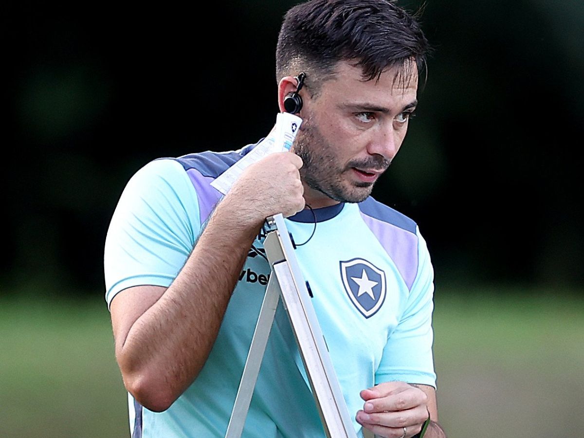 Exclusivo: Ídolo do Botafogo defende manutenção de Davide Ancelotti