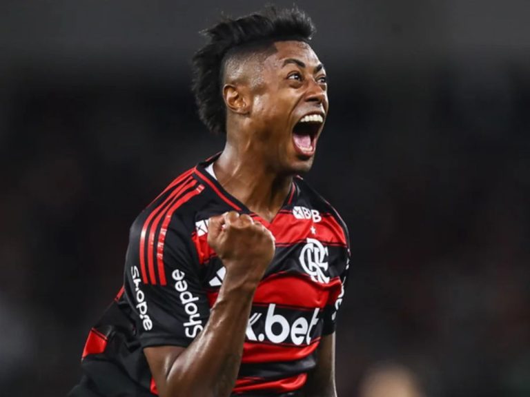 Bruno Henrique: futuro do atacante segue indefinido no STJD e Conmebol abre processo disciplinar