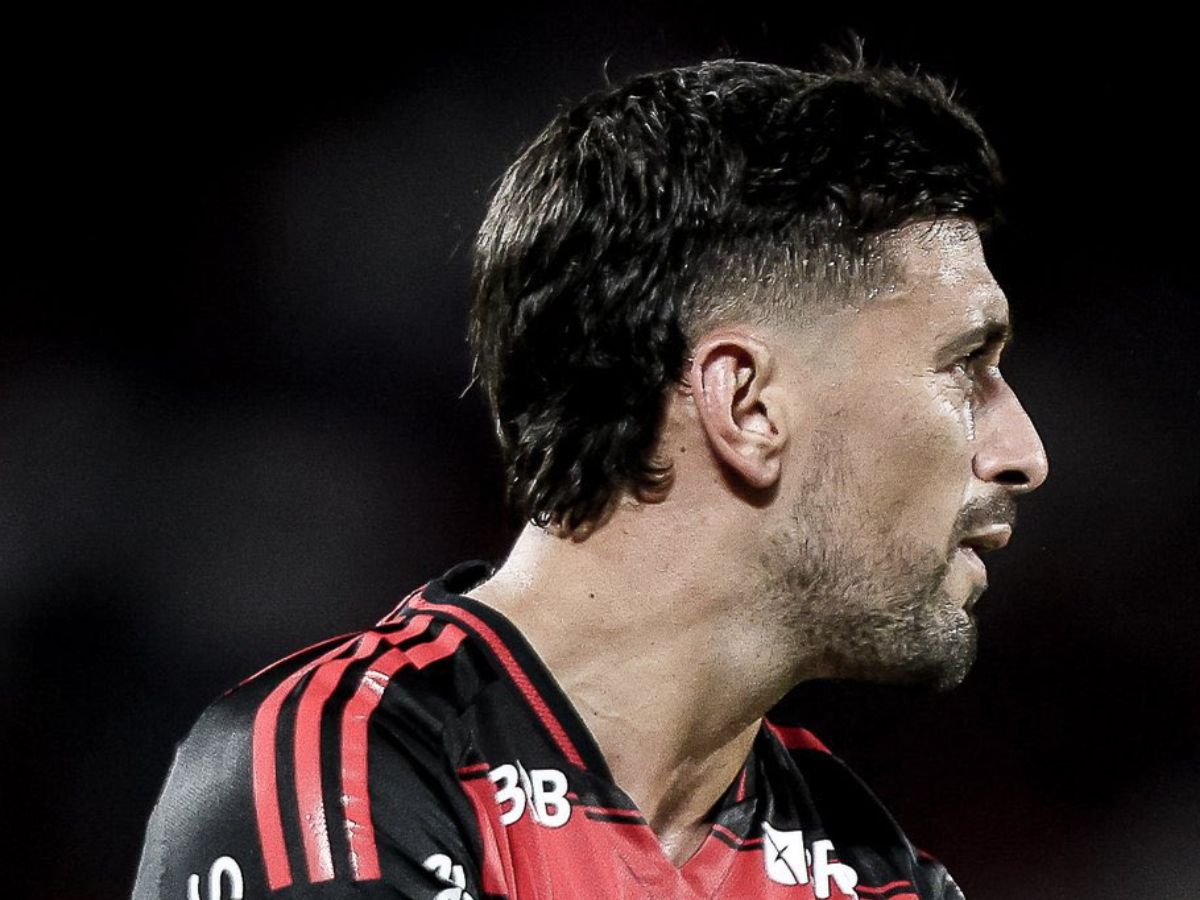 Arrascaeta elogia postura do Flamengo contra o Racing: "Equipe muito madura"