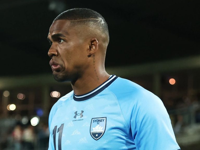Douglas Costa no México? Ex-Fluminense é oferecido ao CF América