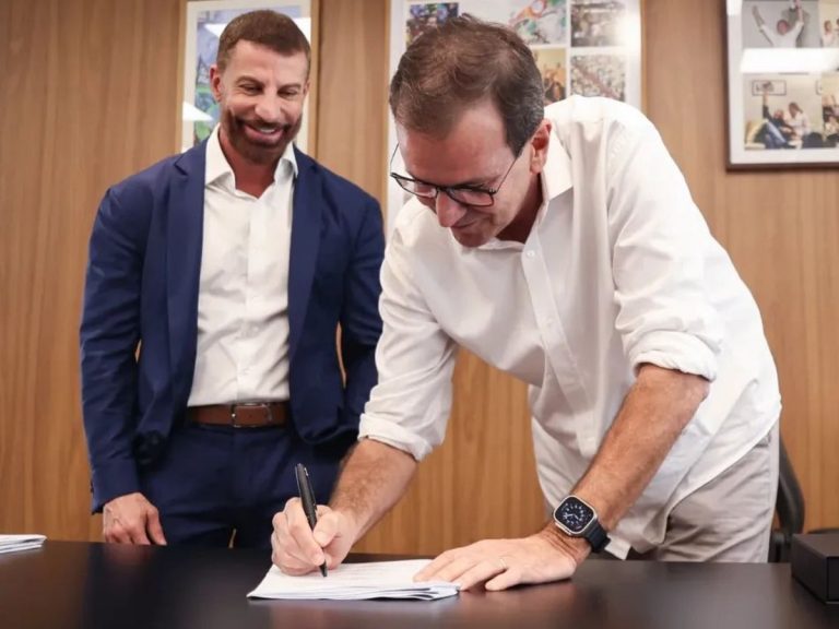 Vasco e Prefeitura do Rio assinam termo definitivo de transferência do potencial construtivo de São Januário