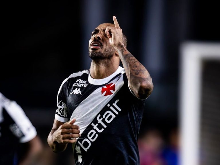 Convocado, Paulo Henrique pode virar desfalque do Vasco no Brasileirão