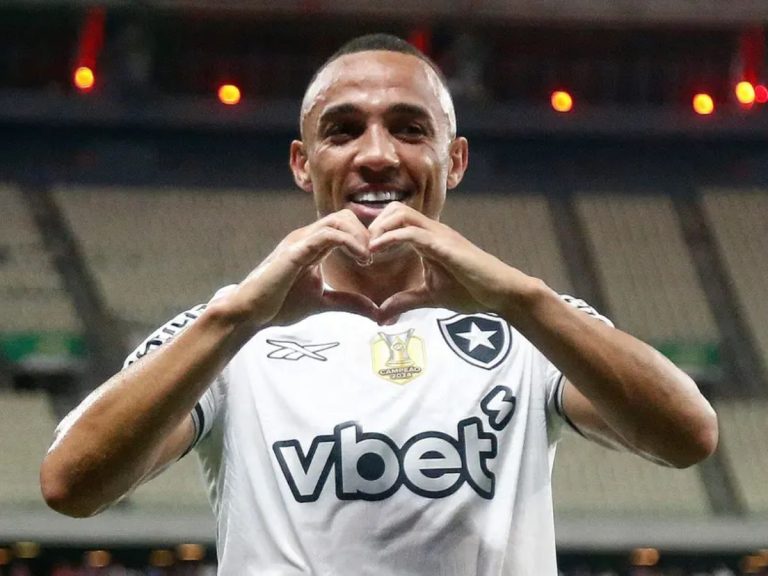 Marçal fica para 2026? Entenda como está a situação do jogador do Botafogo