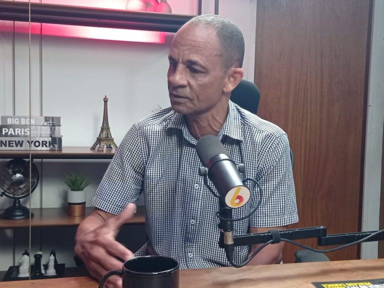 Exclusivo: Edson Souza, treinador de futebol, comenta mentalidade dos jogadores na atualidade