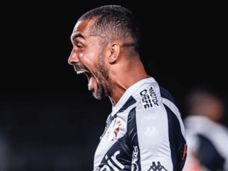 Paulo Henrique é convocado para a Seleção Brasleira