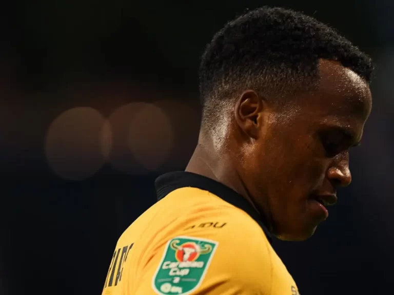 Jhon Arias pode retornar para o Fluminense